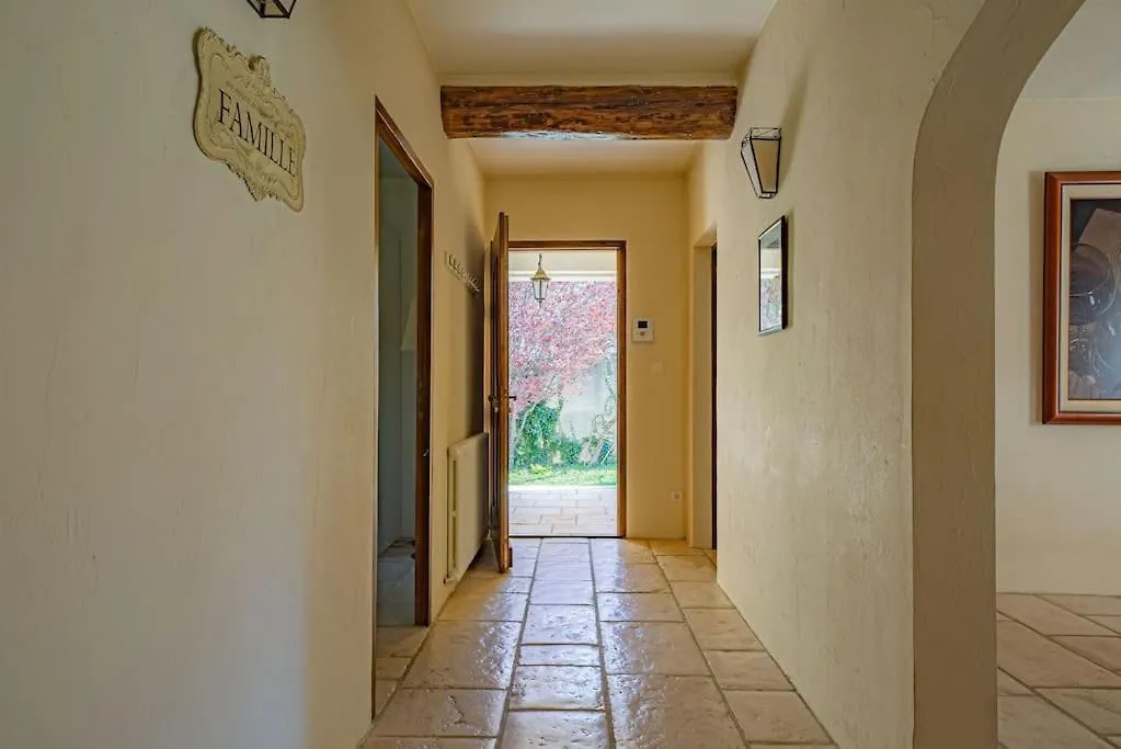 Villa De Minna Robion en Luberon